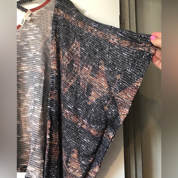 Black/Rust Patterned Jolt Cardigan - Picture 2 of 6